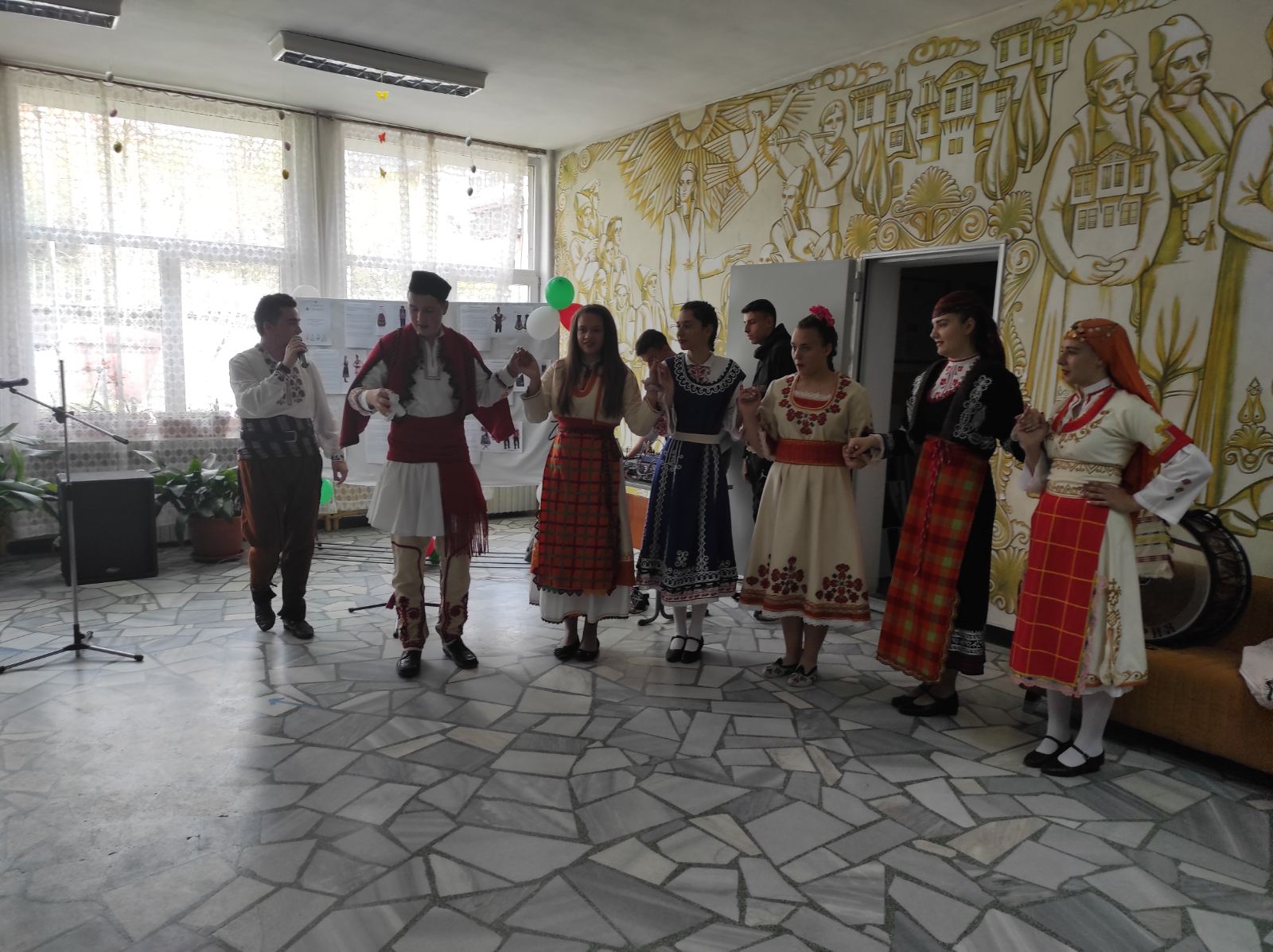 IMG-b38b2e9b3863ac261d76f3a42c4c1b38-V